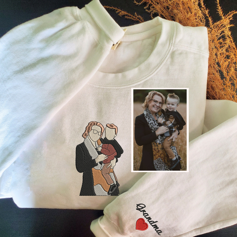 Personalized embroidered custom mom photo shirt 3-1_42db1cdd-868b-49e2-acae-e03cedf3a5f0.png