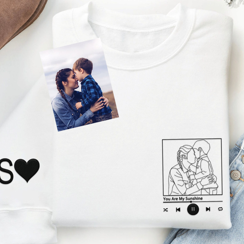 Personalized embroidered custom mom photo shirt 5-1.png