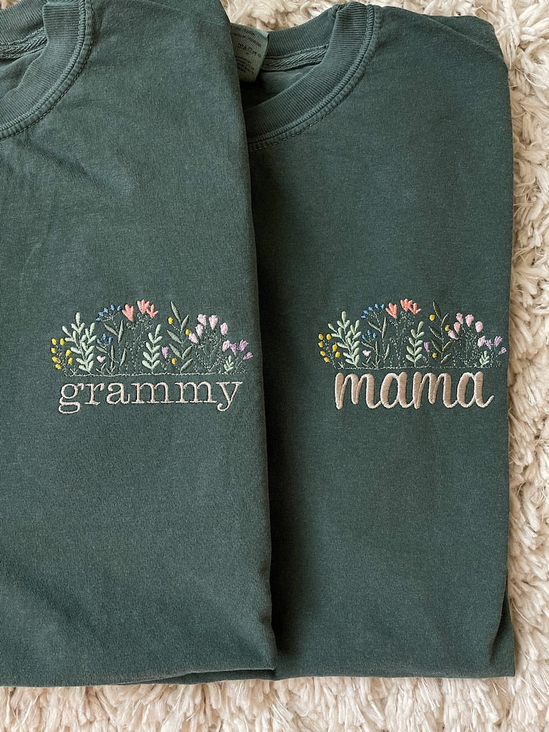 Floral Mama Embroidered Sweatshirt il_794xN.4867308615_9j22.jpg?v=1740566074