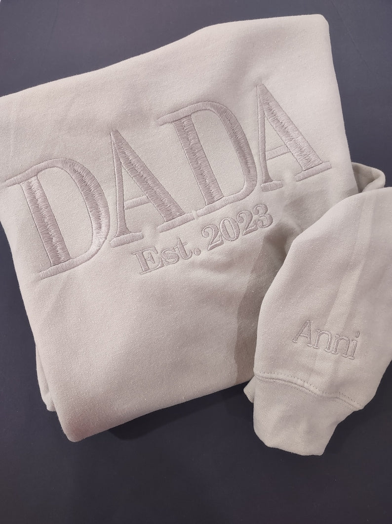 Dad sweatshirt, Dad Gift, Embroidered Dad Crewneck Kids Names Sweatshirt Pregnancy Reveal Gift for New dad Custom Shirt Father's Day Gift il_794xN.5035339931_g39q.jpg