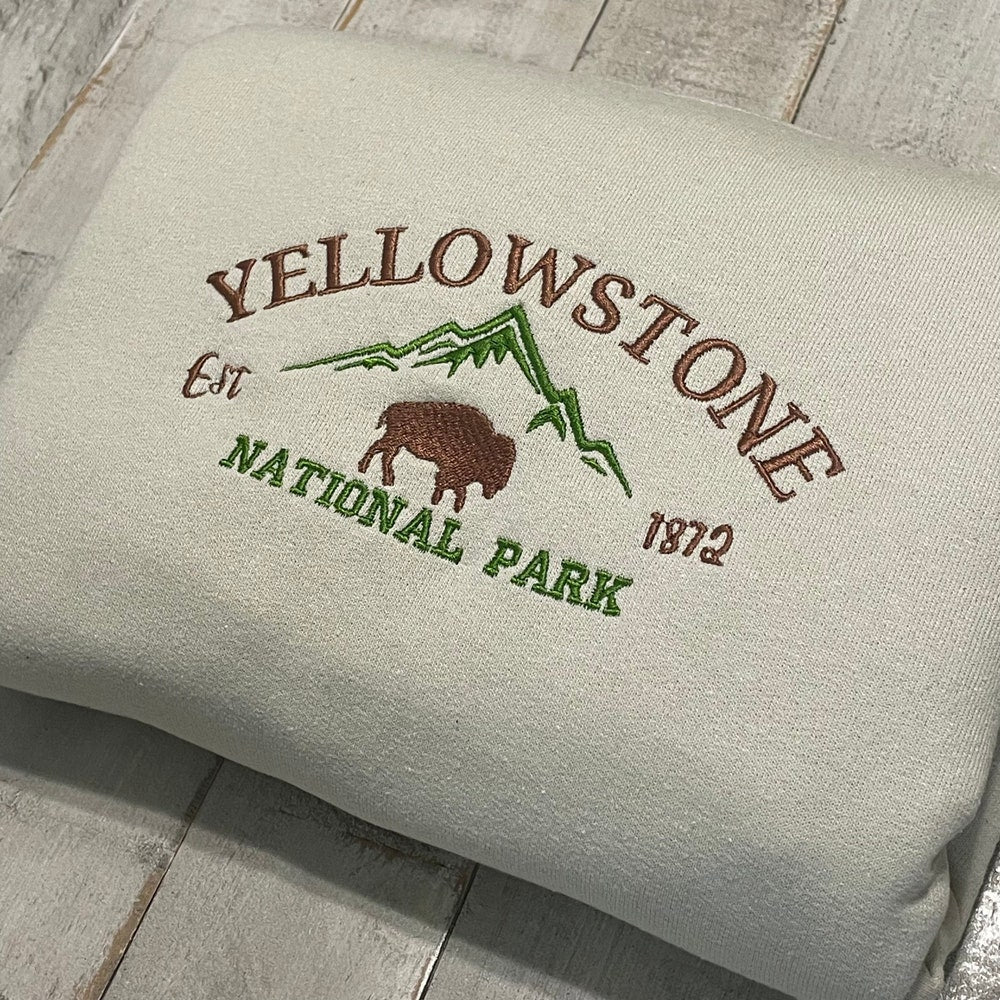 Yellowstone Embroidered Sweatshirt 2 0_22cfba05-39a5-4eaa-b699-fac96b453e3c.jpg