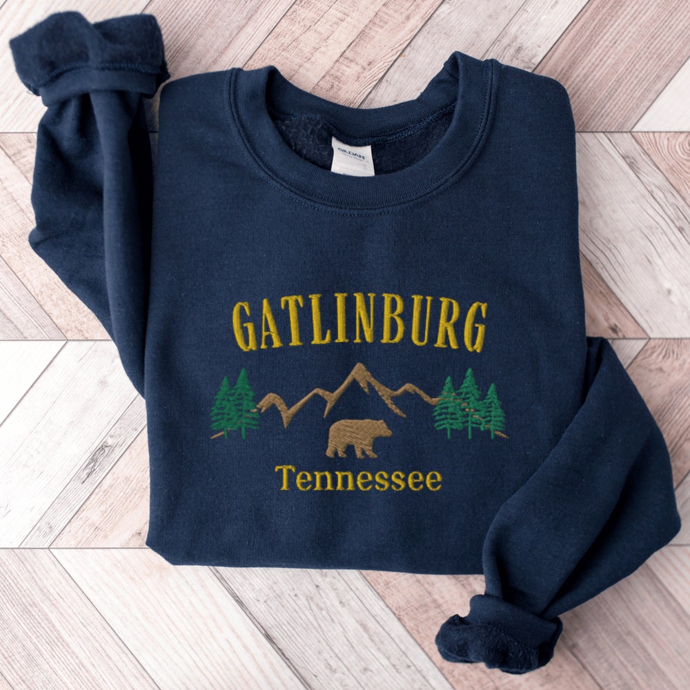 Gatlinburg Tennessee Sweatshirt, Embroidered Gatlinburg Crewneck Sweater, Gatlinburg Tennessee Shirt, Embroidered Mountains Sweatshirt 0_29589c05-5bb0-417b-8b1b-abcfd1d6fb9e.jpg
