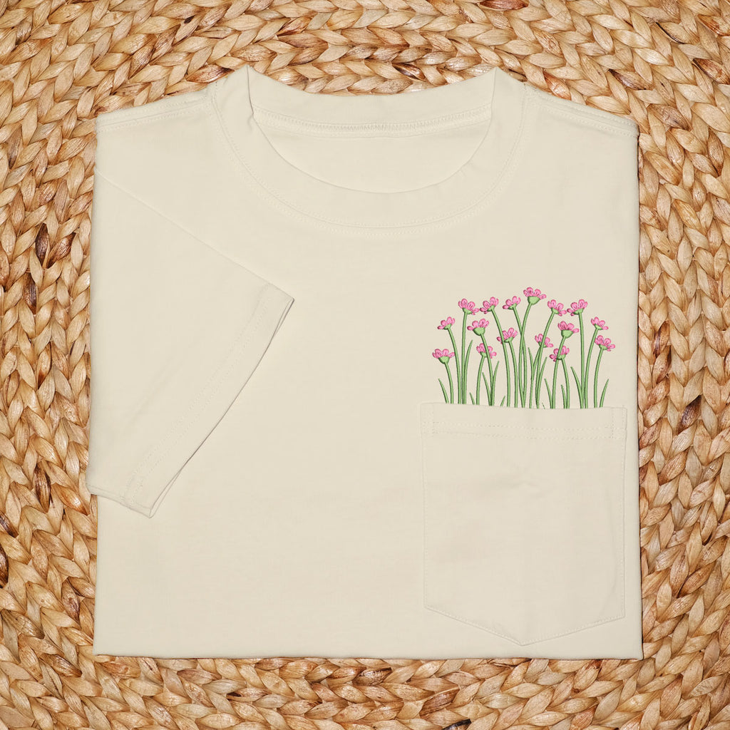 Embroidery Daisy Pocket T-shirt 1689324209391.jpg