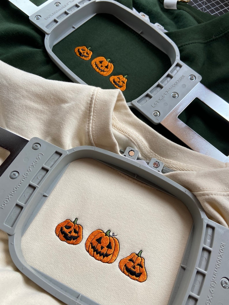 Pumpkin Face Embroidered Sweatshirt Halloween Autumn Clothing Embroidery Fall Sweater Eco Jumper Unisex Halloween Costume Pumpkins 1722916689432.jpg