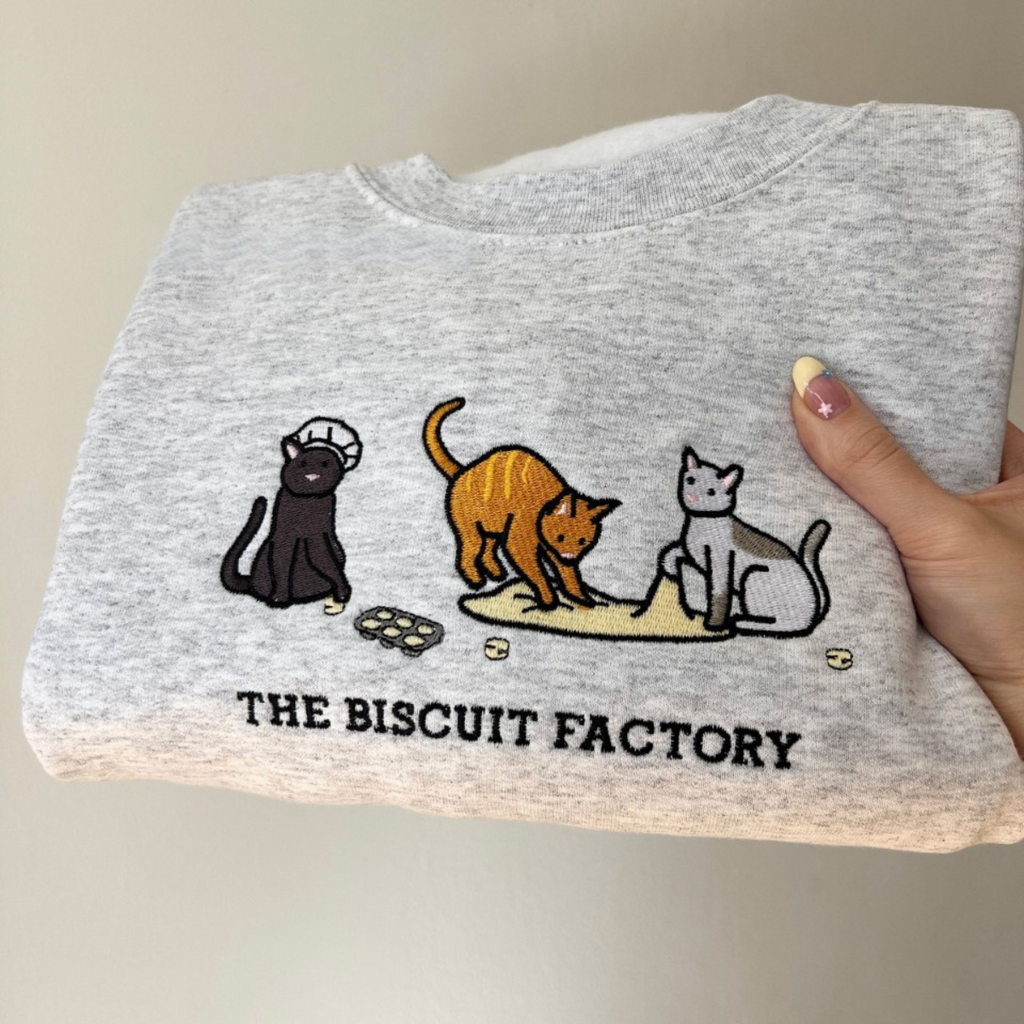 Embroidered Cat Biscuit Sweatshirt 1732247595471.png