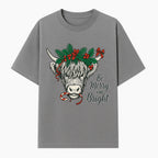 Christmas Highland Cow Graphic - Be Merry and Bright Festive Design for Holiday Decor, Apparel, and Gifts - T-shirt 1757922457511.jpg
