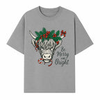 Christmas Highland Cow Graphic - Be Merry and Bright Festive Design for Holiday Decor, Apparel, and Gifts - T-shirt 1757922458424.jpg