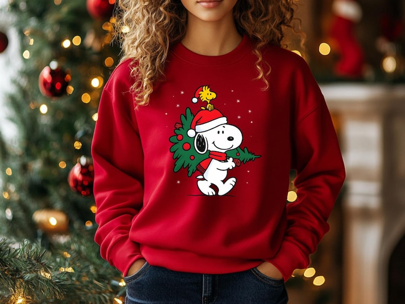 Snoopy Christmas Sweatshirt Peanuts Holiday Sweater Cute Santa Hat Pullover Cozy Winter Gift Festive Xmas Outfit Charlie Brown Christmas 1763458125935.png