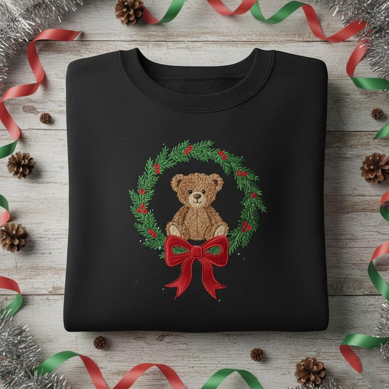 Embroidered Teddy Bear Christmas Wreath Sweatshirt Festive Feline Friends With Red Bow Hoodie Black Holiday Gift 1763611631785.jpg