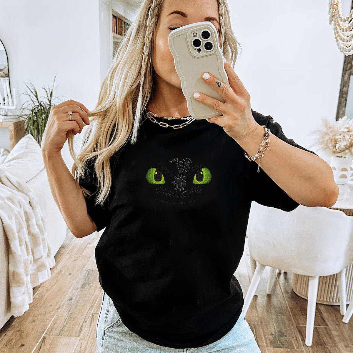 Dragon Eyes In The Dark Embroidery Sweatshirt Night Fury Embroidery Shirt Cute Toothless Shirt How To Train Your Dragon Shirt 1764317573604.jpg