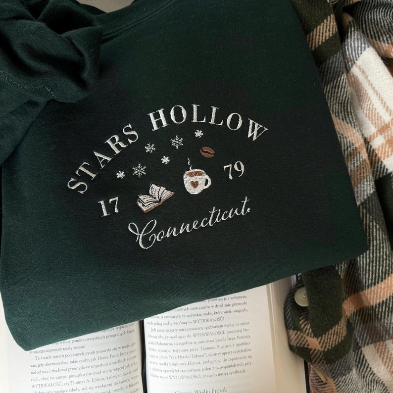 Embroidered Stars Hollow Connecticut Sweatshirt Cozy Winter Sweatshirt Stars Hollow Crewneck Autumn Embroider Sweater Reader Book Shirt 1764830808370.png