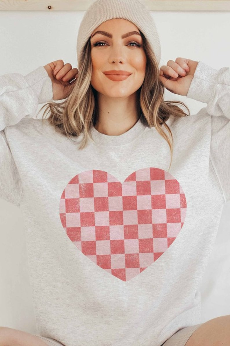 Heart Checkered Sweatshirt Womens Valentine Sweatshirt Women Valentines Day Shirt Valentines Day Gifts Valentines Sweater Heart Sweatshirt 1767167902189.png