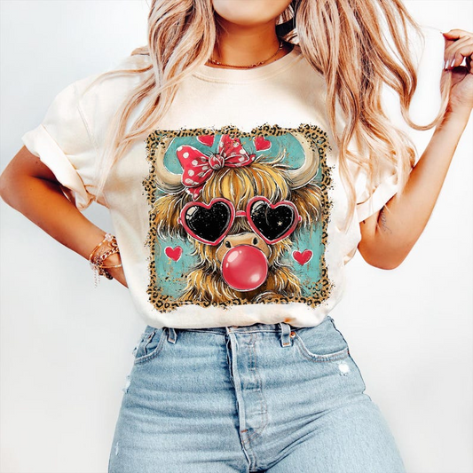 Highland Cow Sweatshirt Coquette Valentine Shirt Valentine Heart Love Shirt Retro Valentine Shirt Valentine S Day Gift 1767933267801.png
