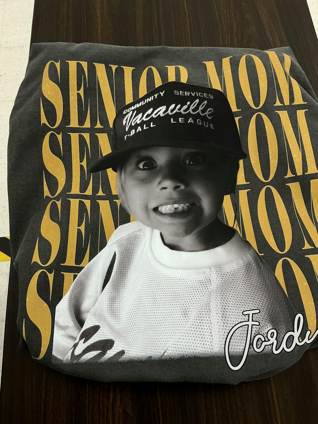 Vintage Photo And Year Senior - Personalized Shirt 1776072686__0__DWF1oWd-__GRA180302AHTX-_5___original.jpg