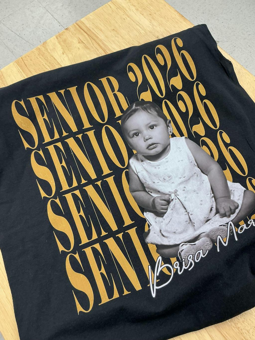 Vintage Photo And Year Senior - Personalized Shirt 1776072686__0__bgsc8WDq__GRA180302AHTX-_3___original.jpg