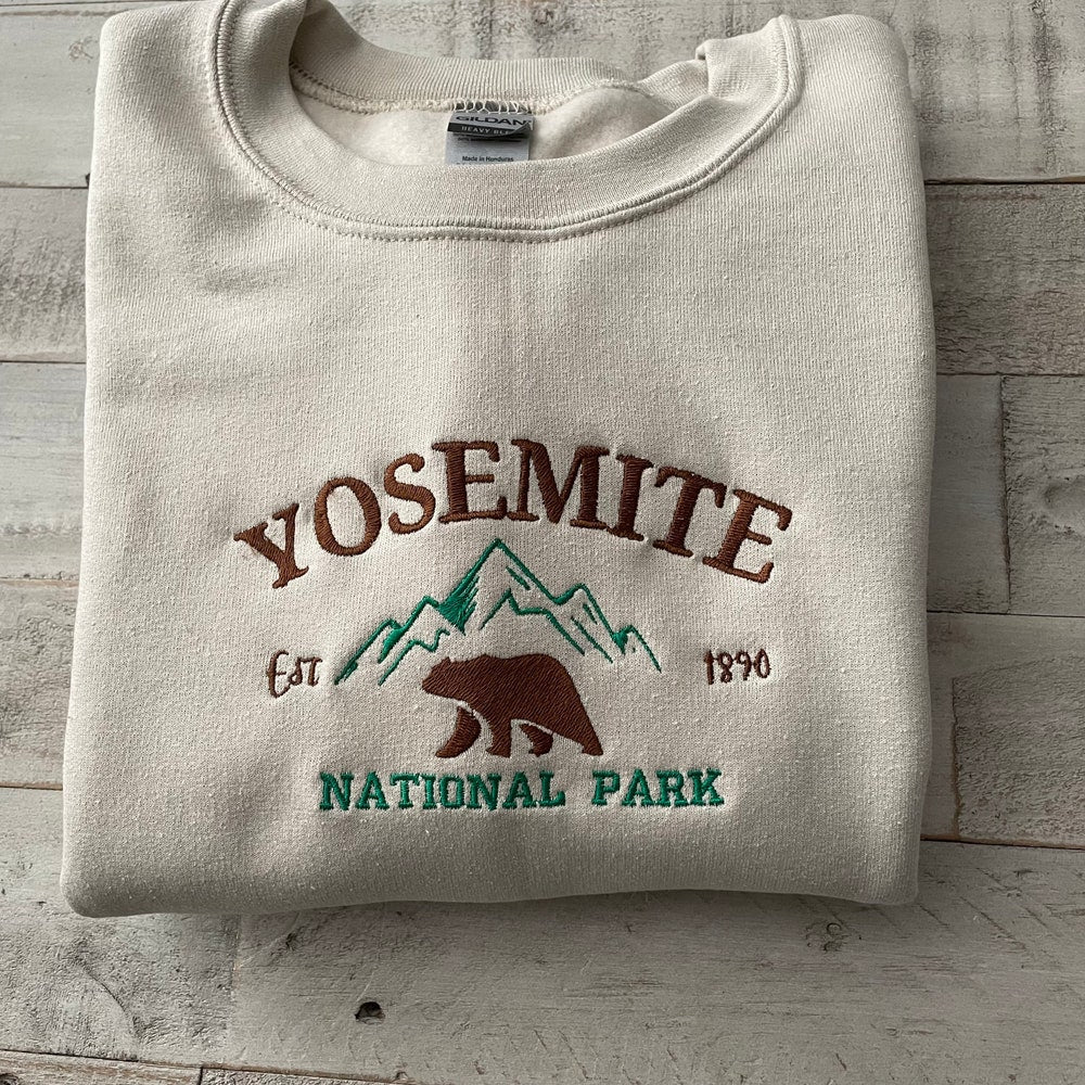 Yosemite National Park Embroidered Crewneck-Embroidered Crewneck-National Park Sweatshirt 4 1_c57550f2-dc2f-40a8-aedf-85467fb40e44.jpg