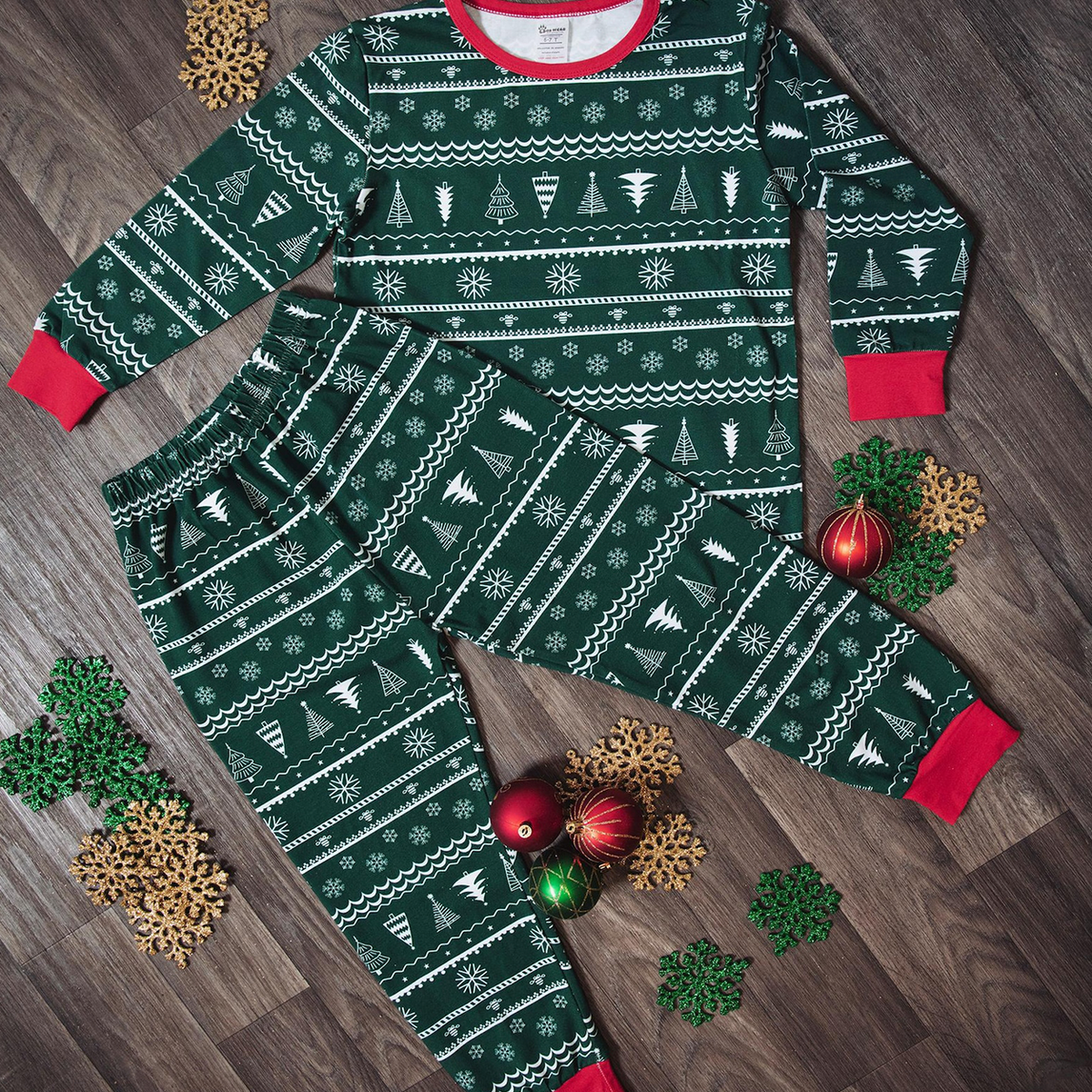 Green Family Matching Christmas Pyjamas | Adult Kids Dogs Xmas Sets | Christmas Matching Pajamas 22ba4632-32ac-438d-b3eb-3d6ae74e7261-t-i-xu-ng-28-_0004_il_1588xN.6387641074_aidi.png