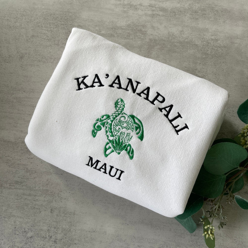 Embroidered Ka'Anapali Maui Sweatshirt, Maui Hoodie, Crewneck Sweatshirt, Graphic Sweatshirt, Maui Sweatshirt, Aesthetic Sweatshirt 2_d5109ee6-85fc-45ab-b8e6-1cc0dcc27fee.jpg