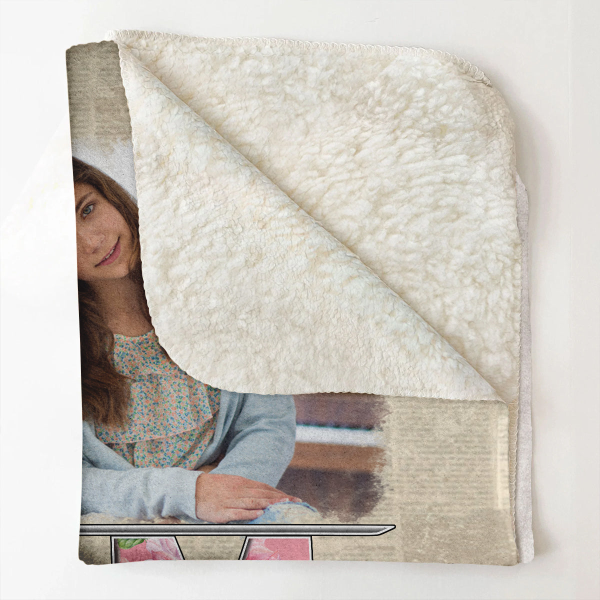 Mom You Are The World - Personalized Blanket - Mother's Day Gift For Mom, Mother 3_05a71d20-ee34-4f88-a653-3c9f3d763690.jpg