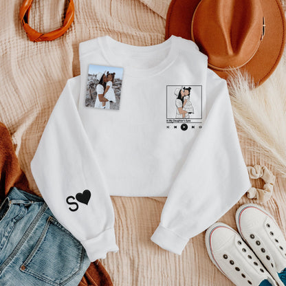 Personalized embroidered custom mom photo shirt 4_8baf6e89-a622-4ba1-9b97-74a3ce6ffaea.jpg