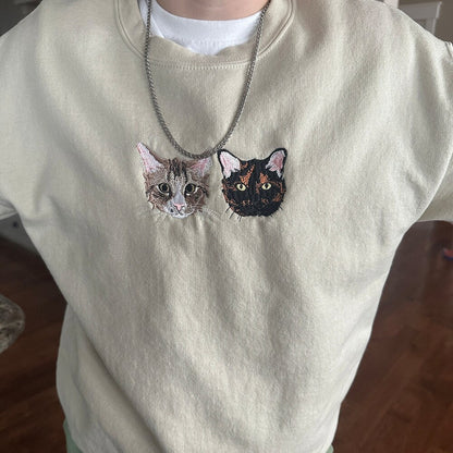 Personalized embroidered custom cat with photo shirt 6_521bfc9d-134e-4293-b478-7cabc467f785.jpg