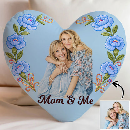 Best Mom Ever - Personalized Heart Floral Pillow
