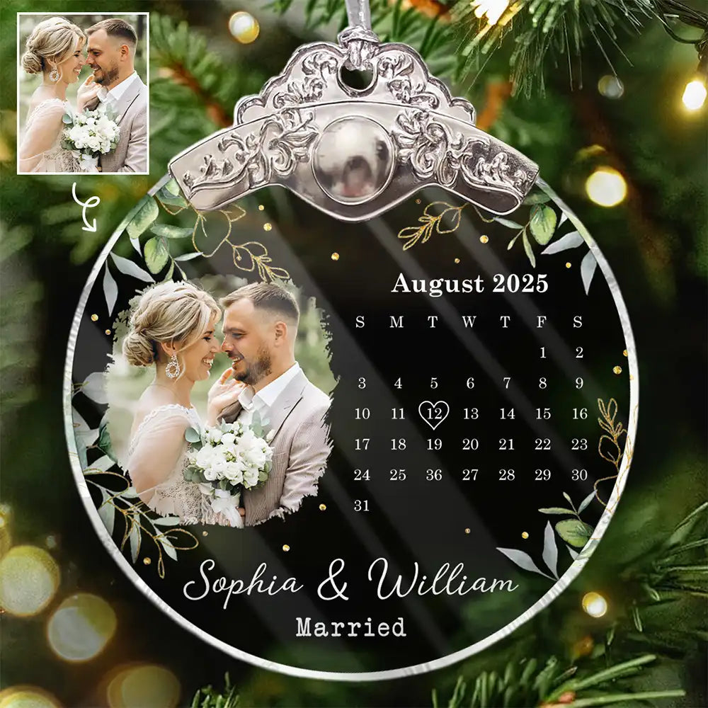 Custom Photo Calendar Married Engaged Wedding Gift - Personalized Glass Ornament With Silver Cap a95ceaa6-c2ed-453e-aa91-cef970264516-MT146-NAH5045-MkDef.jfif