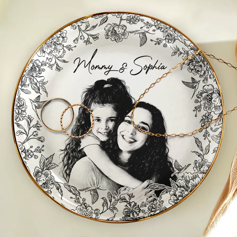 Custom Photo Pencil Sketch Loving Couple Family Pet - Personalized Ring Dish download_13_87b5de33-b864-45f9-b5dc-cb3507721ab8.png