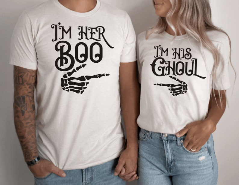 Halloween Couple Shirt Funny Halloween Sweatshirt Spooky Season Tee Im Her Boo and I'm His Ghoul Matching Shirts Skeleton Hands His and Her