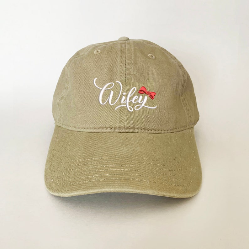 Couples Embroidered Baseball Caps Matching Hubby & Wifey Hats, Adjustable Hat, Cute Anniversary Gift for Husband and Wife