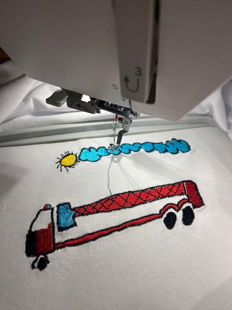 Personalized kids drawing artwork T-shirt - Embroidered custom photo T-shirt - Handmade T-shirt il_794xN.5559626212_fcs3_62132a8f-a3f6-4ae1-b078-336d05a88f19.jpg?v=1742187998
