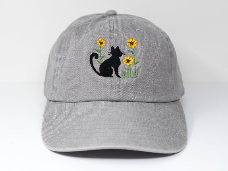 Cat and Flower Embroidered Kitten Baseball Cap, Washed Cotton Curve Brim Summer Hat