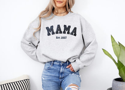 Custom Embroidered Mama Sweatshirt with Kids Names on Sleeve New Mom Hoodie Personalized Gift for Mom Crewneck Pullover il_794xN.6030155841_ink6.jpg