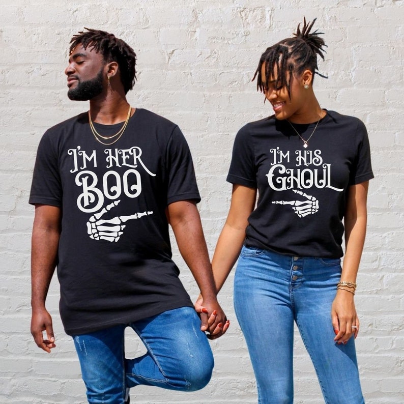 Halloween Couple Shirt Funny Halloween Sweatshirt Spooky Season Tee Im Her Boo and I'm His Ghoul Matching Shirts Skeleton Hands His and Her