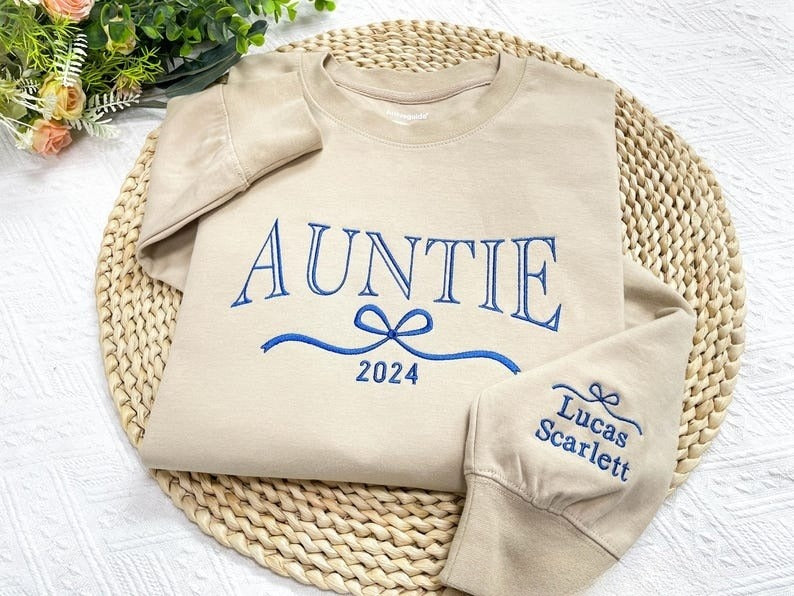 Cute and Trendy Auntie Bow Embroidered Sweatshirt with Kids Name on Sleeve,Personalized Crewneck Pullover, Aunt Sweatshirt, Christmas Gifts il_794xN.6429002610_onlh_1.jpg