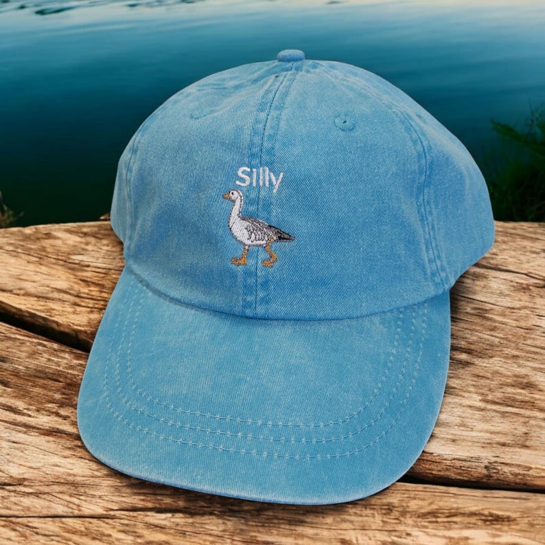 Embroidered Silly Goose Cap - Vintage Humorous Baseball Hat - Mom Dad Wildlife Baseball Cap - Outdoor Animal Camping Hat - Father's Day Gift
