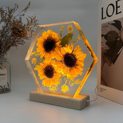 Flower resin lamp, birth flower epoxy lamp, sunflower lights shine brightly in the night, flower resin lamp, flower epoxy lamp, bedside lamp il_794xN.6750426756_snrj.jpg