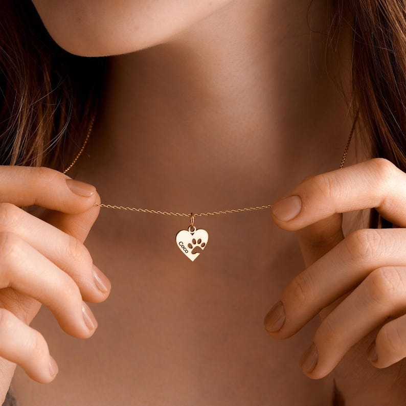 Custom Paw Name Necklace with Heart, Personalised Paw Print Necklace, Dog Paw Letter Necklace, Pet Memorial Gift for Her, Mothers Day Gift il_794xN.6780812599_aqft_1.jpg
