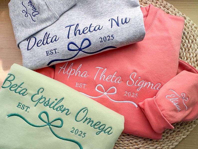 Custom Embroidered Girl's Trip 2025 Sweatshirt, Coquette Bow Shirt, Coquette Sorority Hoodie, Besties Gifts For Her, Gift For Girl