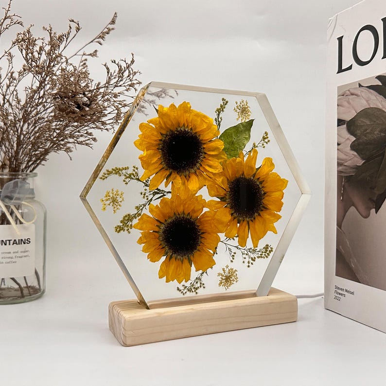 Flower resin lamp, birth flower epoxy lamp, sunflower lights shine brightly in the night, flower resin lamp, flower epoxy lamp, bedside lamp il_794xN.6798445593_lbm7.jpg