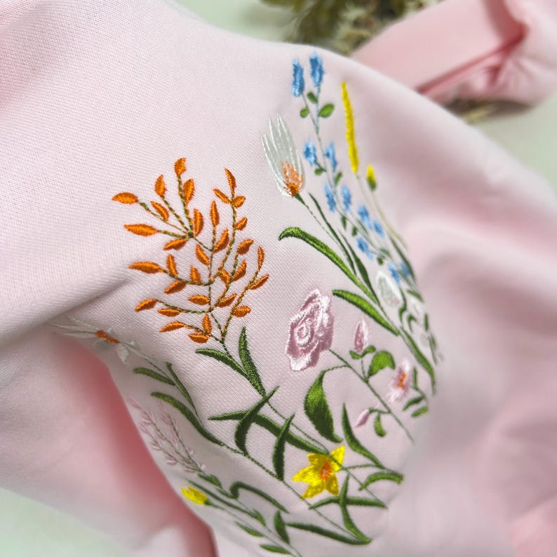 Wildflower Botany Oversized Embroidered Sweatshirt | Floral Embroidered Sweatshirt | Sweater | Crew Neck Sweatshirt