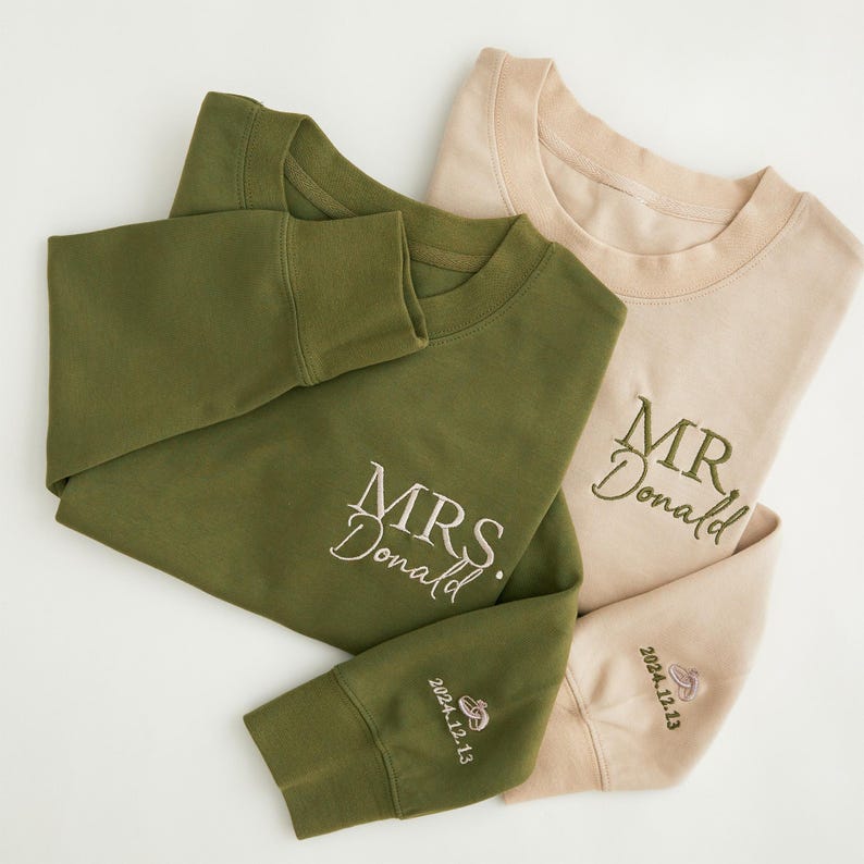 Personalised Mr Mrs Embroidered Sweatshirt - Date on Sleeve, Honeymoon Sweatshirt, Bridal Shower Gift, Couple's Hoodie, Honeymoon Wear