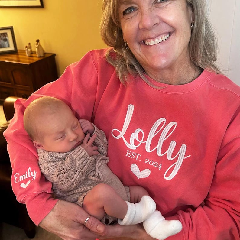 Grandma Sweatshirt - Comfort Colors Custom Embroidered Nana Sweatshirt with Grandkid Name - New Grandma Shirt - Minimalist Mimi Sweater