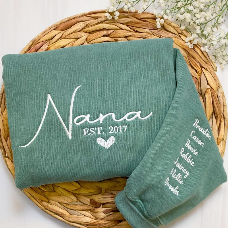 Grandma Sweatshirt - Comfort Colors Custom Embroidered Nana Sweatshirt with Grandkid Name - New Grandma Shirt - Minimalist Mimi Sweater