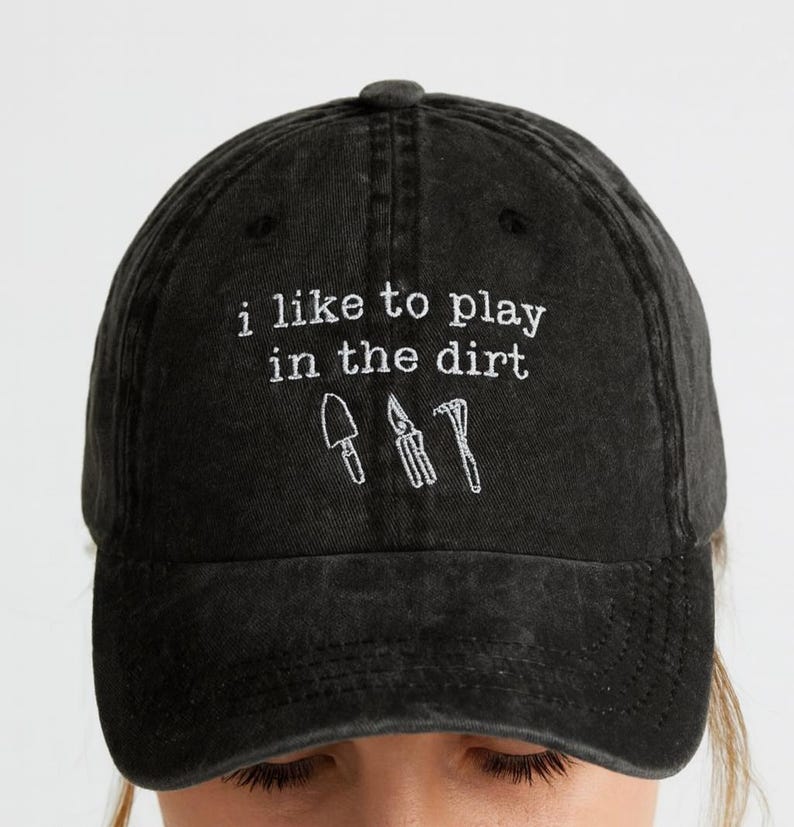 I Like To Play In The Dirt Baseball Cap Funny Embroidered Gardening Hat with Tools, Adjustable Vintage Dad Hat for Plant Lovers, Gardeners Gift Idea