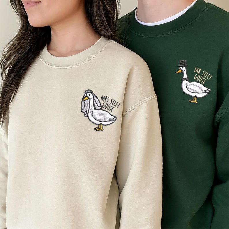 Embroidered Mr and Mrs Sweatshirt, Goose Sweatshirt, Bride Groom Sweatshirt, Couple Matching Sweatshirt, Couples Gift, Engagement Gift