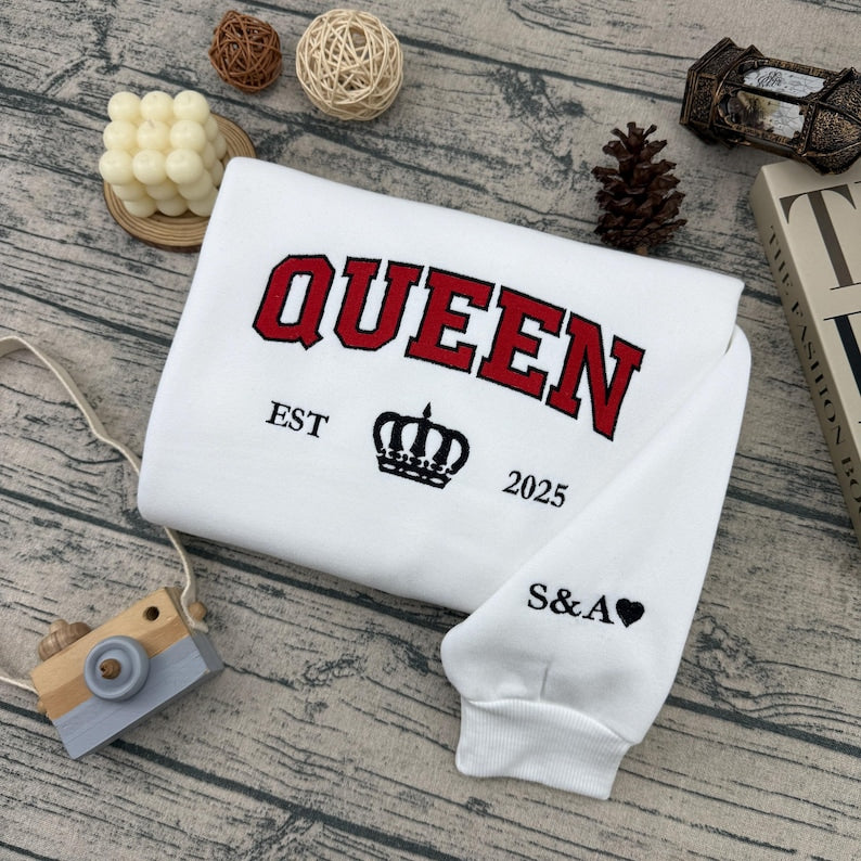 King Queen Sweatshirt, Couple Hoodies, Matching Hoodies, Couple Sweatshirt, Couples Gift, Gift For Couples, Valentine Sweatshirt