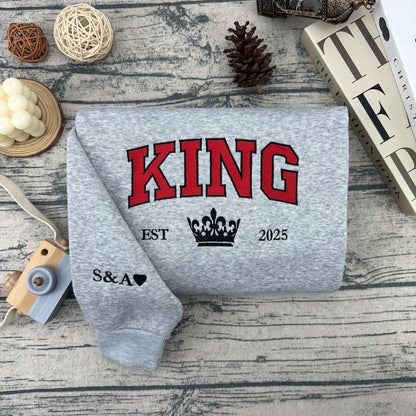 King Queen Sweatshirt, Couple Hoodies, Matching Hoodies, Couple Sweatshirt, Couples Gift, Gift For Couples, Valentine Sweatshirt