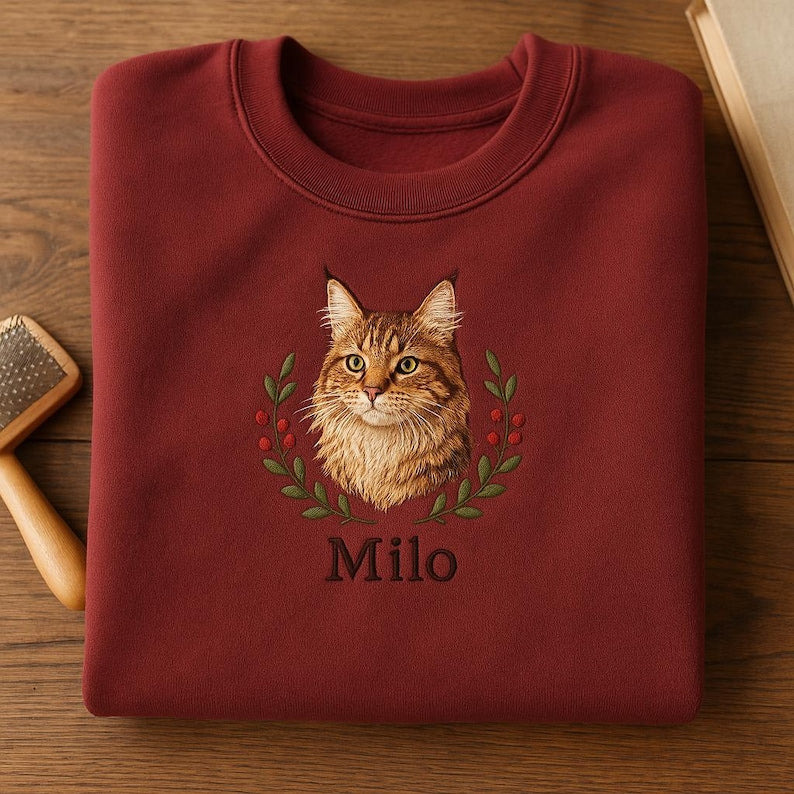 Custom Embroidered Maine Coon Cat Sweatshirt, Personalized Fluffy Cat Mom Sweater, Cat Breed Portrait Gift, Maine Coon Lover Hoodie